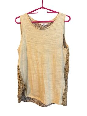 Umgee Sleeveless Tank Top Size Medium Light Yellow Animal Print Contrast Summer🌞